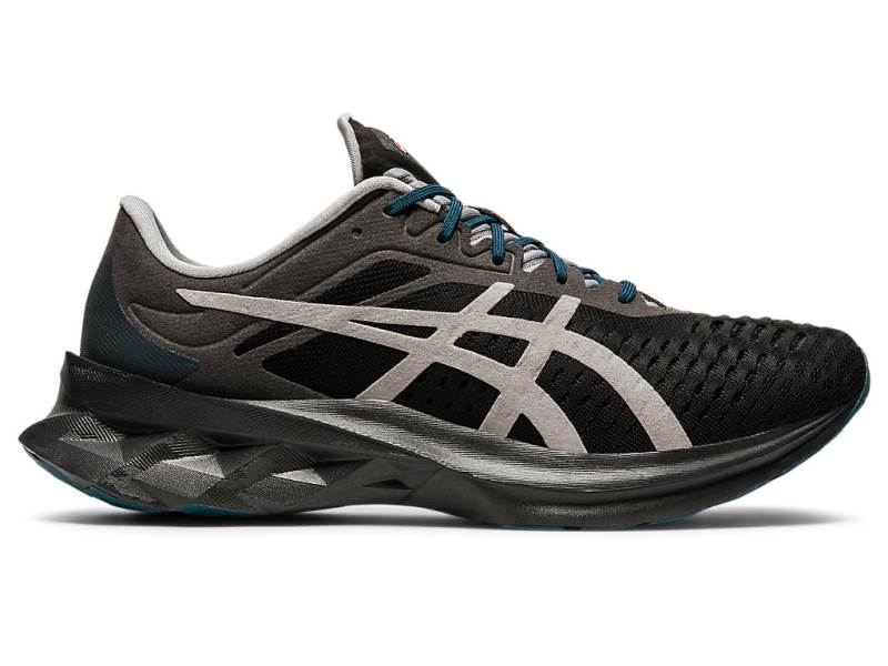 Tênis Asics NOVABLAST Homem Pretas, 5765A755.390